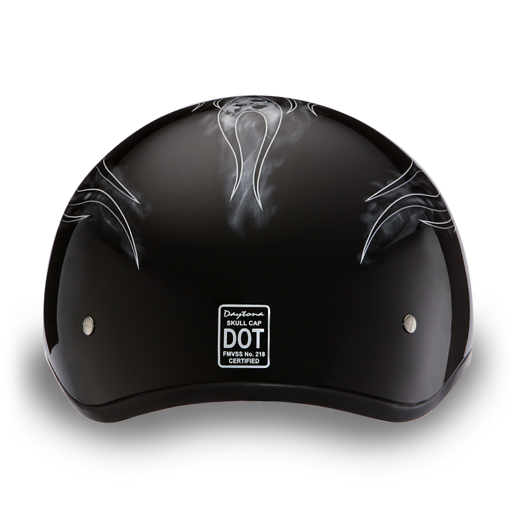 D6-SFS D.O.T. DAYTONA SKULL CAP - W/ SKULL FLAMES SILVER